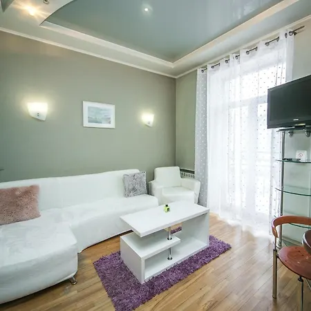 Central Apartment *